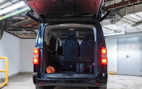 Peugeot Traveller I, 2021 год, 2 800 000 рублей, 8 фотография