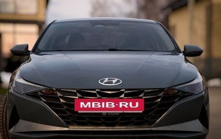 Hyundai Elantra, 2020 год, 1 980 000 рублей, 3 фотография