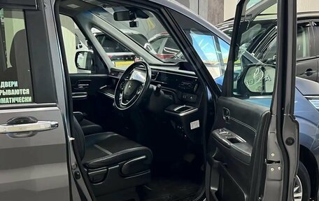 Honda Stepwgn IV, 2019 год, 3 200 000 рублей, 10 фотография