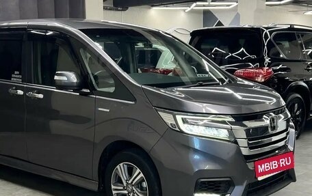 Honda Stepwgn IV, 2019 год, 3 200 000 рублей, 7 фотография