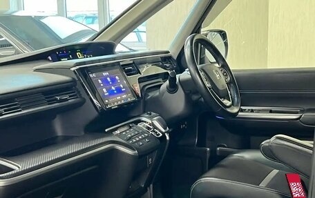 Honda Stepwgn IV, 2019 год, 3 200 000 рублей, 26 фотография