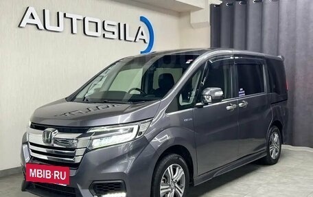 Honda Stepwgn IV, 2019 год, 3 200 000 рублей, 3 фотография