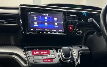 Honda Stepwgn IV, 2019 год, 3 200 000 рублей, 16 фотография