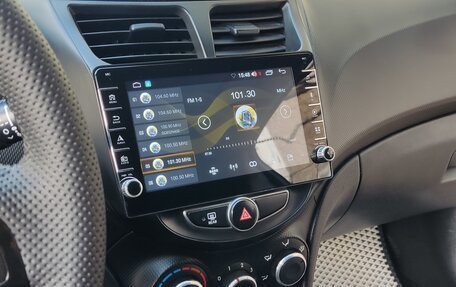 Hyundai Solaris II рестайлинг, 2014 год, 500 000 рублей, 11 фотография