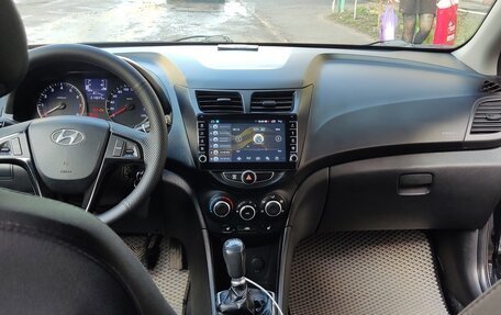 Hyundai Solaris II рестайлинг, 2014 год, 500 000 рублей, 12 фотография