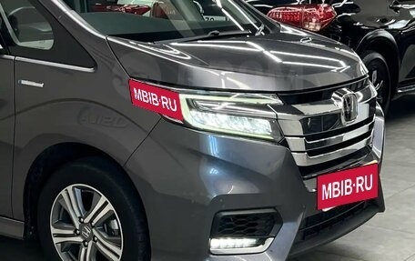 Honda Stepwgn IV, 2019 год, 3 200 000 рублей, 8 фотография