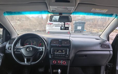 Volkswagen Polo VI (EU Market), 2018 год, 670 000 рублей, 5 фотография