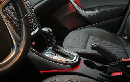 Opel Astra J, 2013 год, 845 000 рублей, 16 фотография