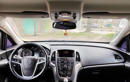 Opel Astra J, 2011 год, 690 000 рублей, 5 фотография