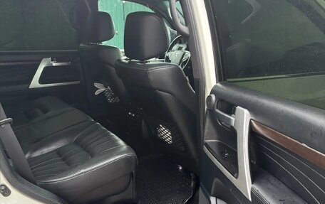 Toyota Land Cruiser 200, 2019 год, 7 700 000 рублей, 8 фотография