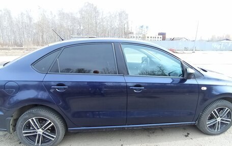 Volkswagen Polo VI (EU Market), 2016 год, 800 000 рублей, 3 фотография
