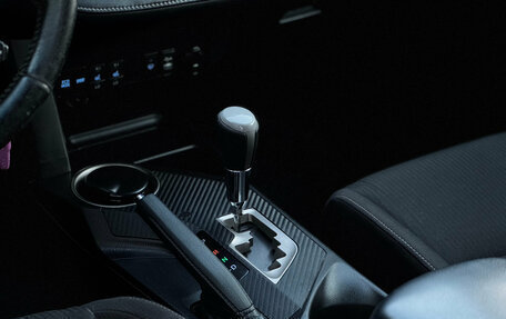 Toyota RAV4, 2015 год, 1 849 000 рублей, 24 фотография