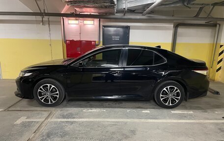 Toyota Camry, 2020 год, 1 890 000 рублей, 1 фотография