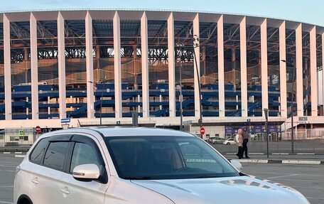 Mitsubishi Outlander III рестайлинг 3, 2014 год, 1 450 000 рублей, 1 фотография