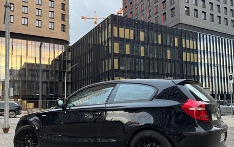 BMW 1 серия, 2009 год, 900 000 рублей, 5 фотография