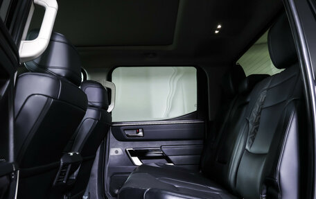 Toyota Tundra, 2022 год, 8 990 000 рублей, 12 фотография