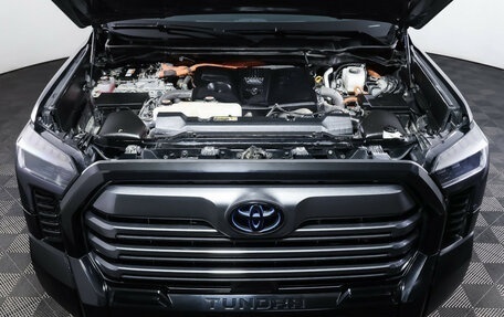 Toyota Tundra, 2022 год, 8 990 000 рублей, 9 фотография