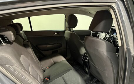 KIA Sportage IV рестайлинг, 2020 год, 2 399 800 рублей, 4 фотография