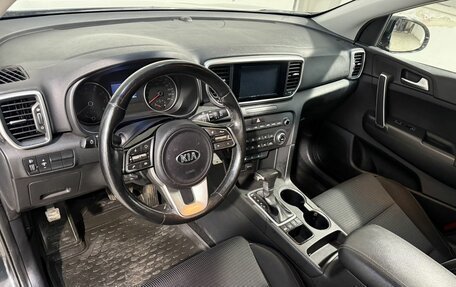 KIA Sportage IV рестайлинг, 2020 год, 2 399 800 рублей, 8 фотография