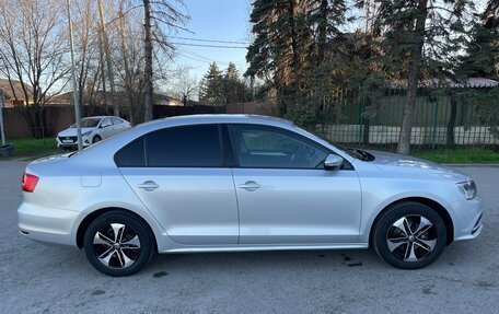 Volkswagen Jetta VI, 2015 год, 1 195 000 рублей, 4 фотография