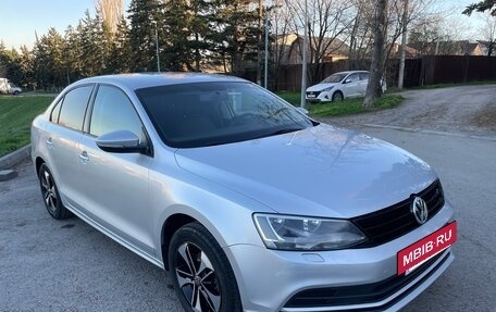 Volkswagen Jetta VI, 2015 год, 1 195 000 рублей, 3 фотография