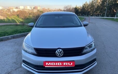 Volkswagen Jetta VI, 2015 год, 1 195 000 рублей, 2 фотография