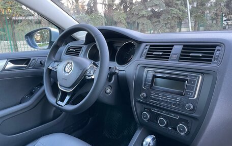 Volkswagen Jetta VI, 2015 год, 1 195 000 рублей, 18 фотография