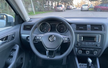 Volkswagen Jetta VI, 2015 год, 1 195 000 рублей, 16 фотография