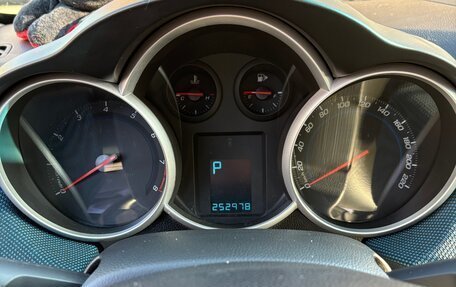 Chevrolet Cruze II, 2011 год, 560 000 рублей, 18 фотография