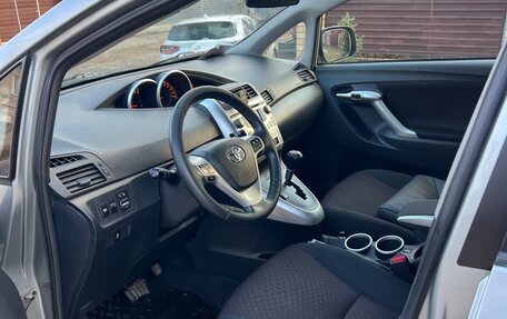 Toyota Verso I, 2011 год, 620 000 рублей, 7 фотография