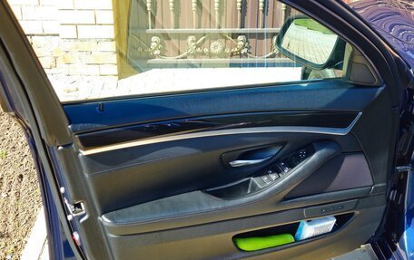 BMW 5 серия, 2012 год, 2 100 000 рублей, 13 фотография