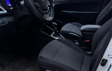 Hyundai Solaris II рестайлинг, 2021 год, 1 200 000 рублей, 11 фотография