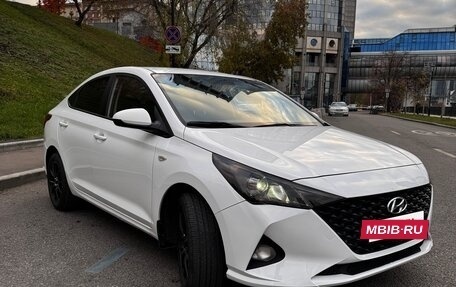 Hyundai Solaris II рестайлинг, 2021 год, 1 200 000 рублей, 15 фотография