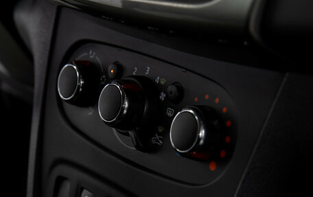 Renault Sandero II рестайлинг, 2016 год, 924 000 рублей, 11 фотография