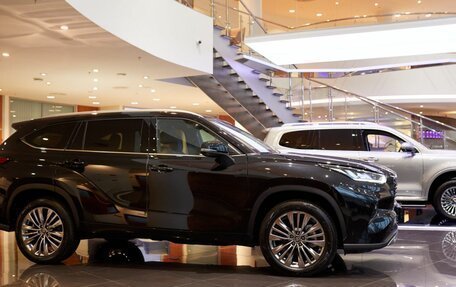 Toyota Highlander, 2025 год, 5 790 000 рублей, 3 фотография