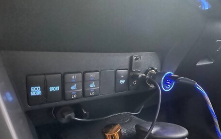 Toyota RAV4, 2018 год, 2 550 000 рублей, 13 фотография