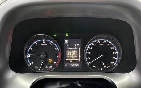 Toyota RAV4, 2018 год, 2 550 000 рублей, 11 фотография