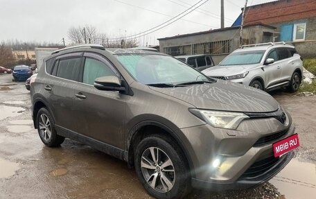 Toyota RAV4, 2018 год, 2 550 000 рублей, 3 фотография