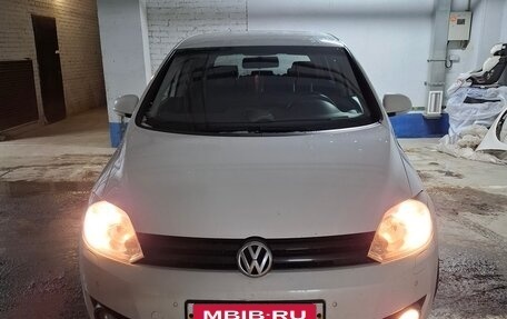 Volkswagen Golf Plus II, 2012 год, 900 000 рублей, 1 фотография