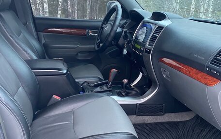 Toyota Land Cruiser Prado 120 рестайлинг, 2003 год, 1 800 000 рублей, 4 фотография