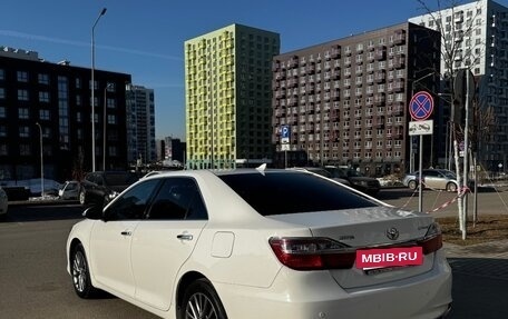 Toyota Camry, 2017 год, 2 190 000 рублей, 4 фотография