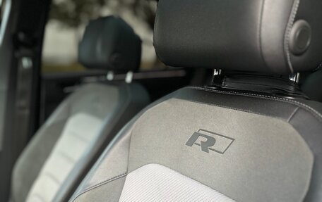 Volkswagen Tiguan II, 2019 год, 3 300 000 рублей, 25 фотография