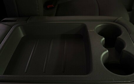 Hyundai Grand Starex Grand Starex I рестайлинг 2, 2015 год, 2 000 000 рублей, 12 фотография