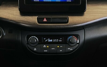 Suzuki Ertiga II, 2022 год, 2 050 000 рублей, 8 фотография