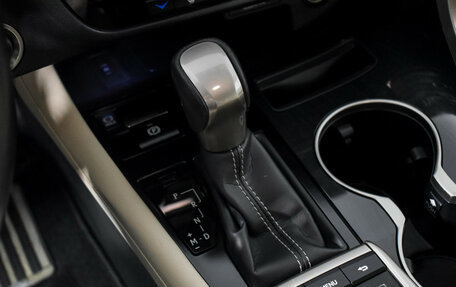 Lexus RX IV рестайлинг, 2020 год, 4 690 000 рублей, 12 фотография