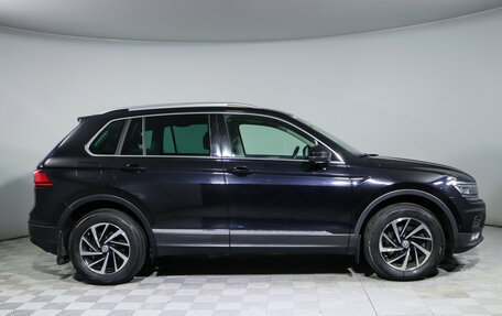 Volkswagen Tiguan II, 2018 год, 2 570 000 рублей, 4 фотография