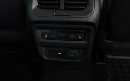 Volkswagen Tiguan II, 2018 год, 2 570 000 рублей, 16 фотография