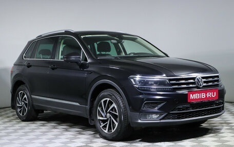 Volkswagen Tiguan II, 2018 год, 2 570 000 рублей, 3 фотография