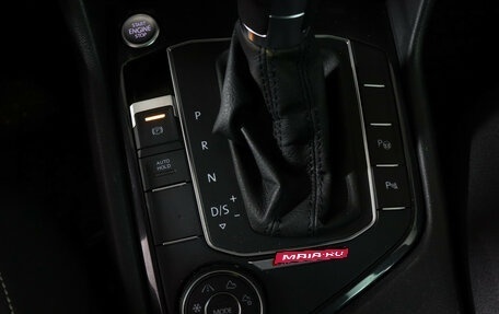 Volkswagen Tiguan II, 2018 год, 2 570 000 рублей, 21 фотография