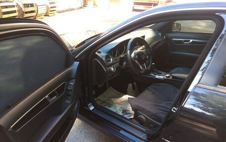 Mercedes-Benz C-Класс, 2011 год, 1 700 000 рублей, 3 фотография